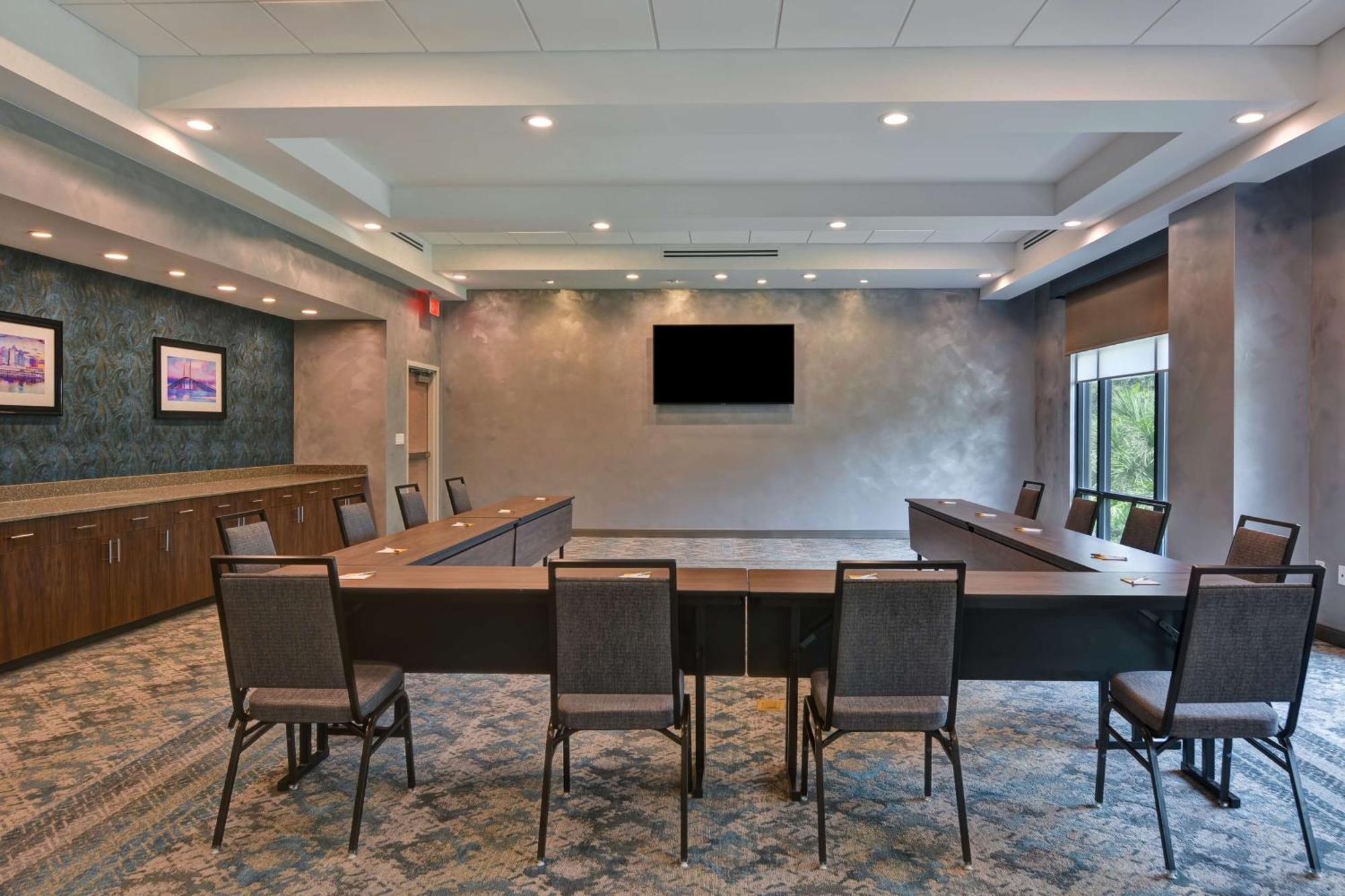 Hampton Inn & Suites Tampa Riverview Brandon Heartland Bagian luar foto