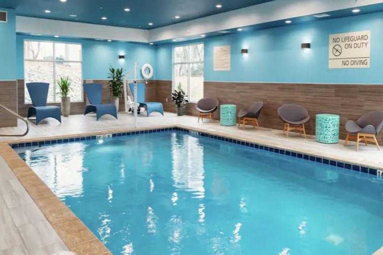 Hampton Inn & Suites Tampa Riverview Brandon Heartland Bagian luar foto
